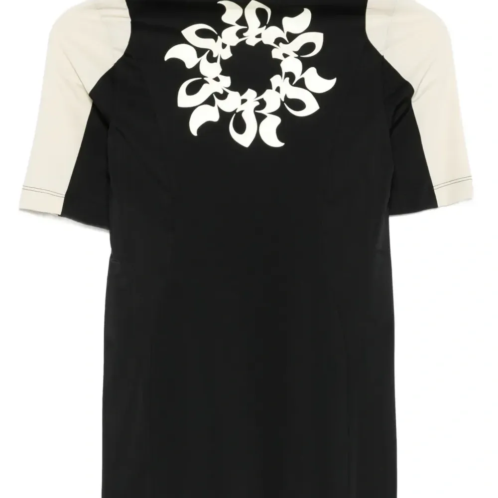 Футболка с принтом