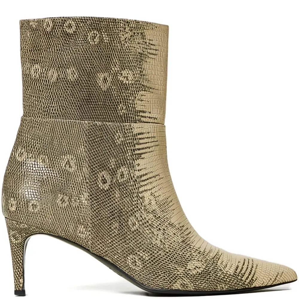 Ботильоны с заостренным носком и принтом Ботильоны с заостренным носком и принтом