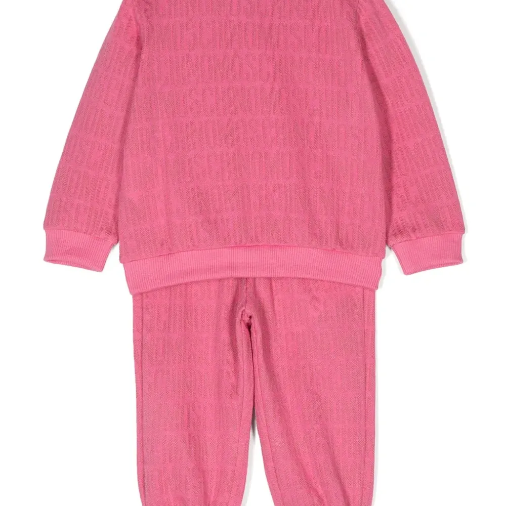 Спортивный костюм с логотипом