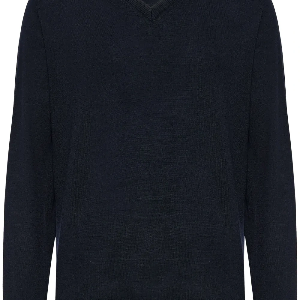 Свитер из шерсти мериноса с V-образным вырезом