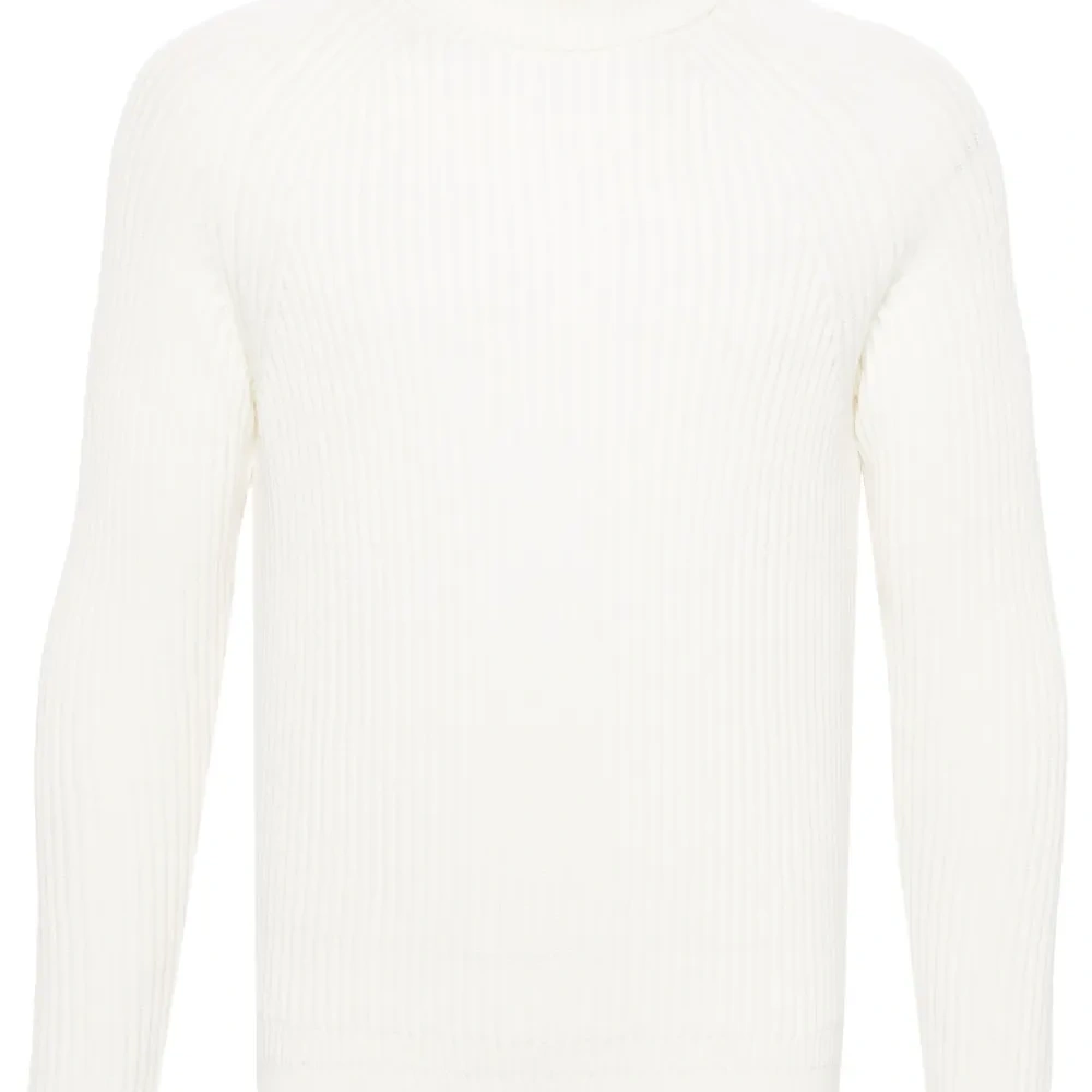 Свитер в рубчик