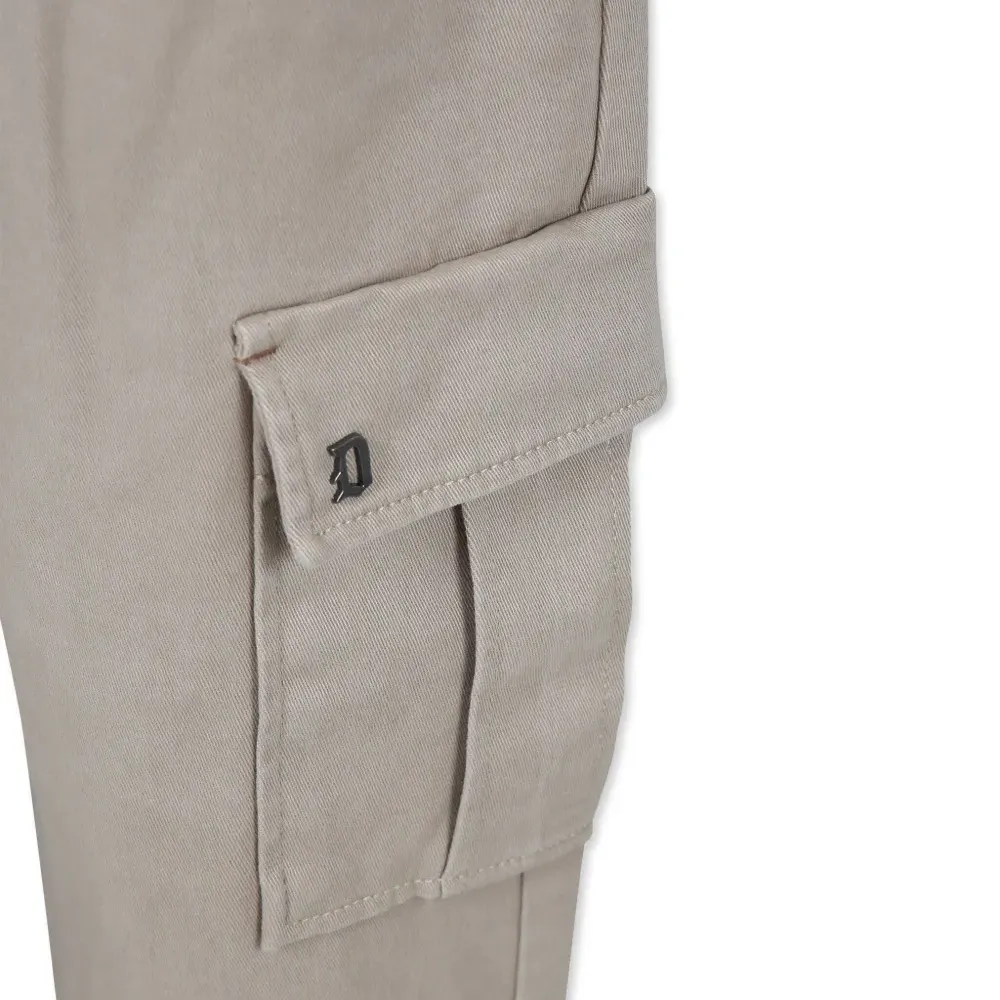 Брюки с карманами карго