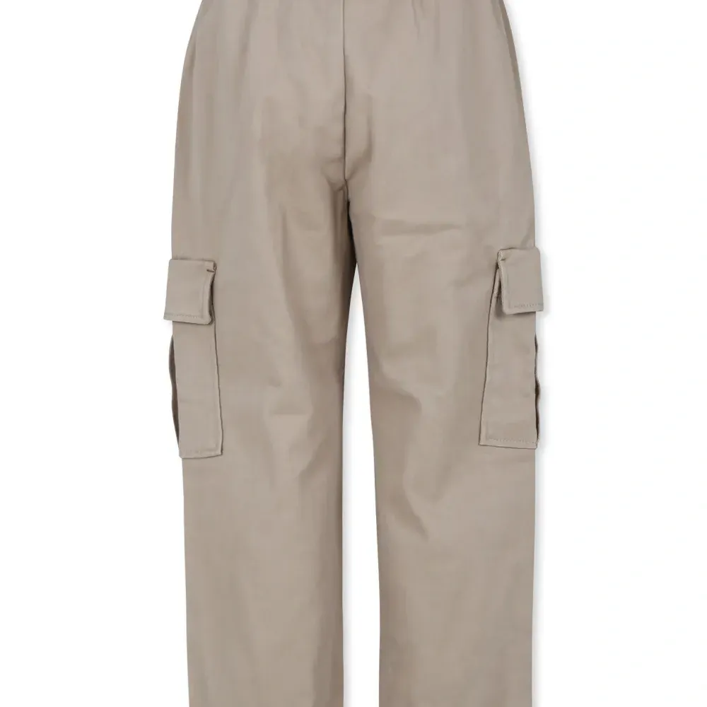 Брюки с карманами карго