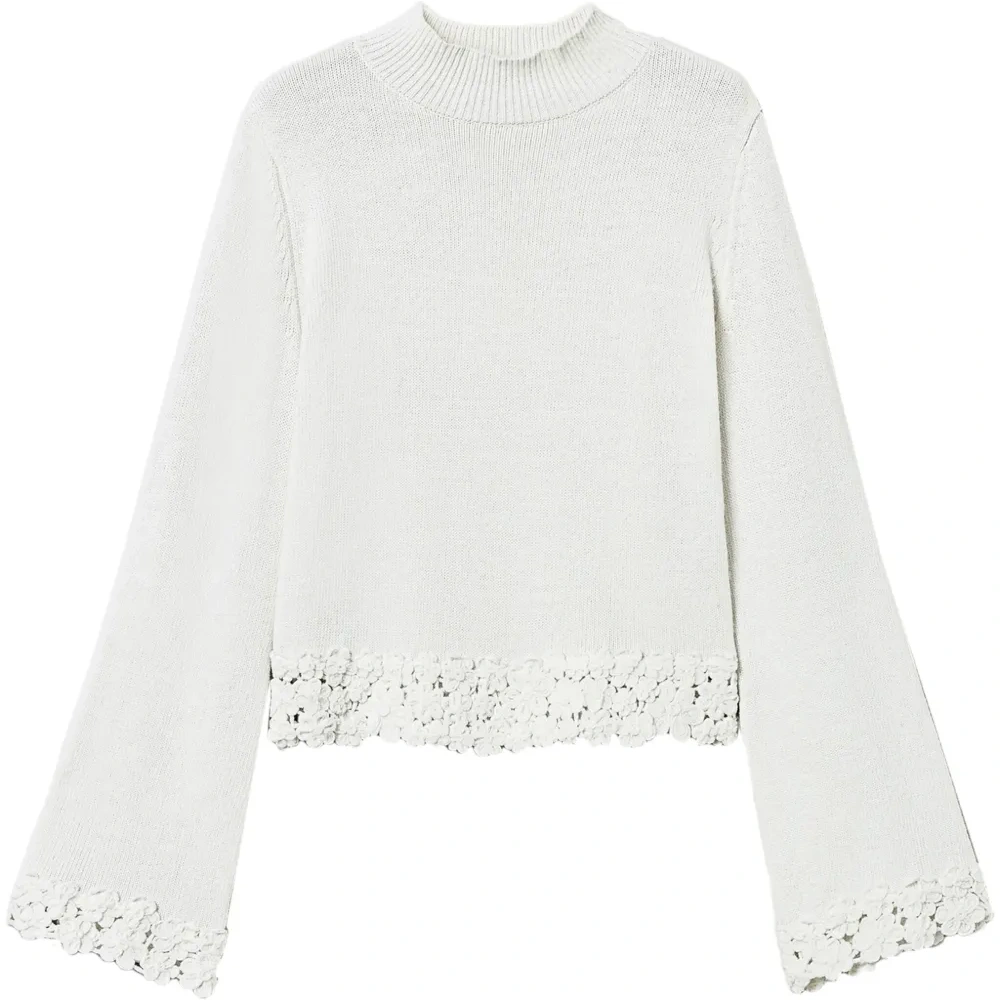 Футболка с вышивкой