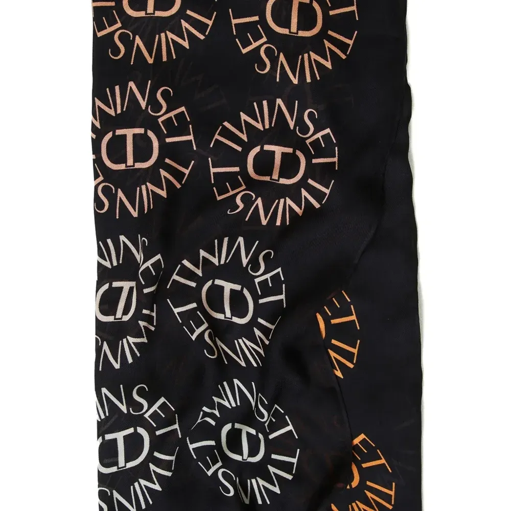 Шарф с логотипом