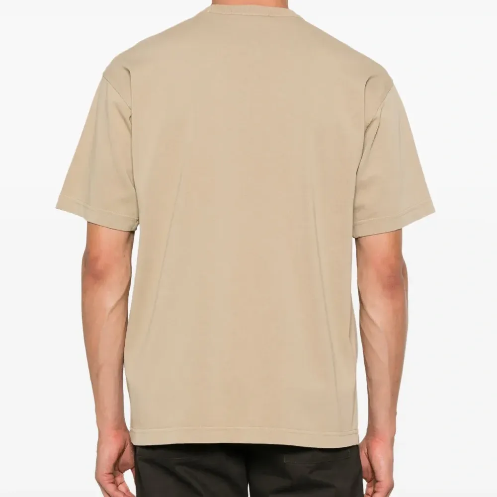 Футболка с логотипом