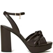 Босоножки на платформе