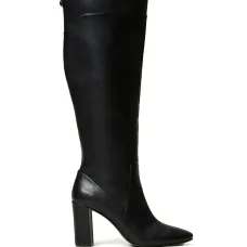 Сапоги на рифленой подошве Сапоги на рифленой подошве