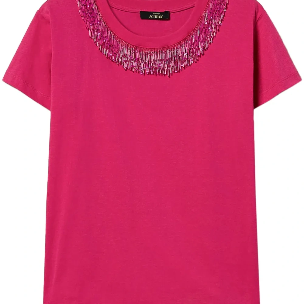 Футболка с бахромой