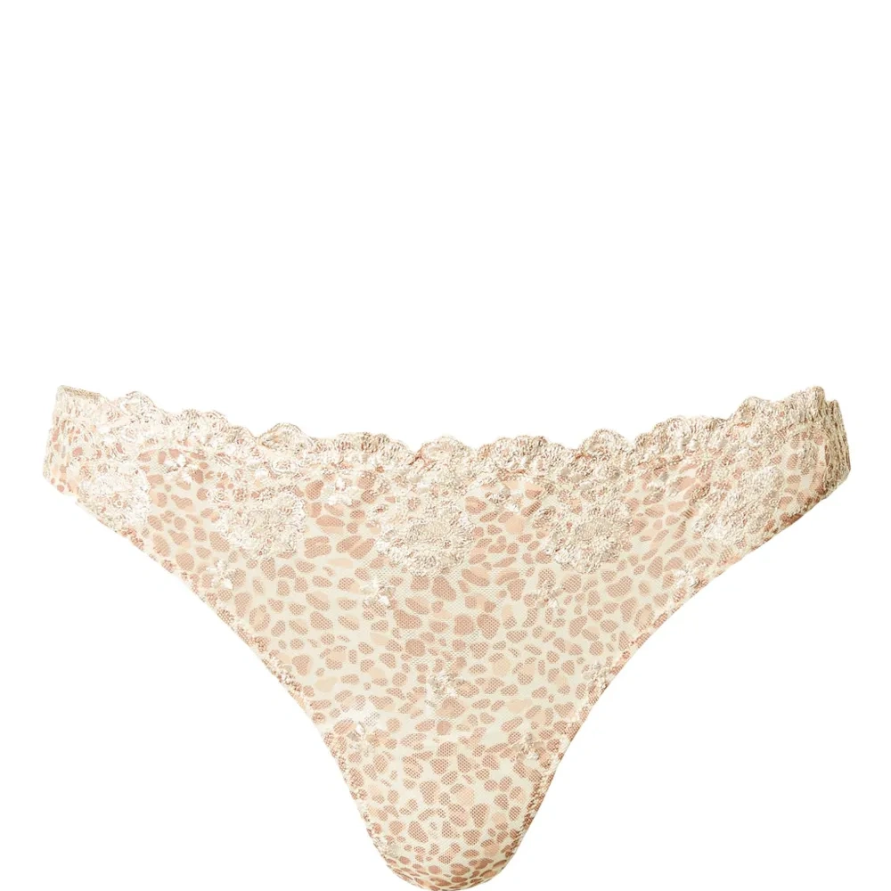 Трусы-стринги с леопардовым принтом