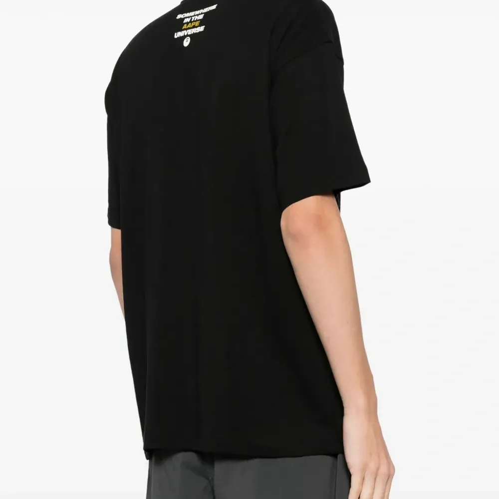 Футболка с логотипом