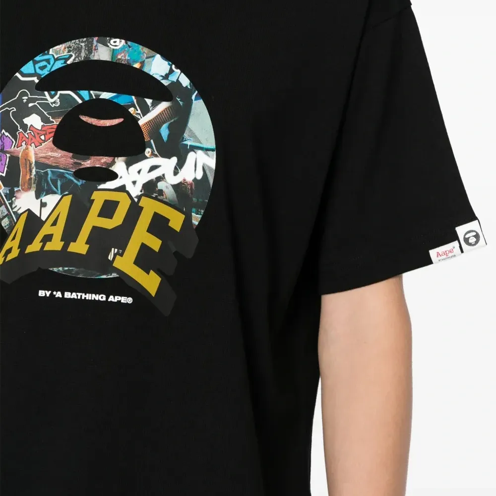 Футболка с логотипом