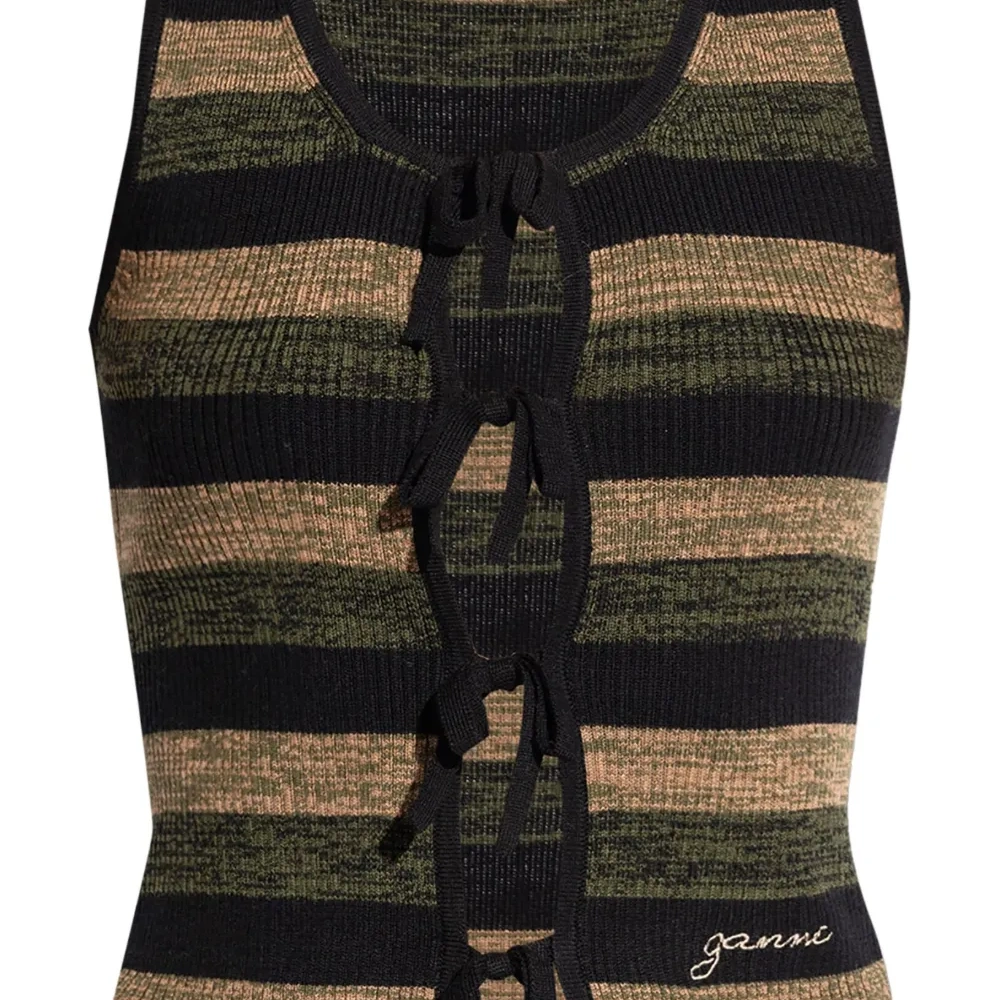 Вязаный топ в полоску