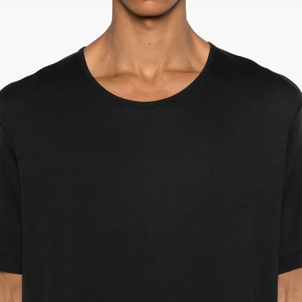 Футболка в рубчик с U-образным вырезом