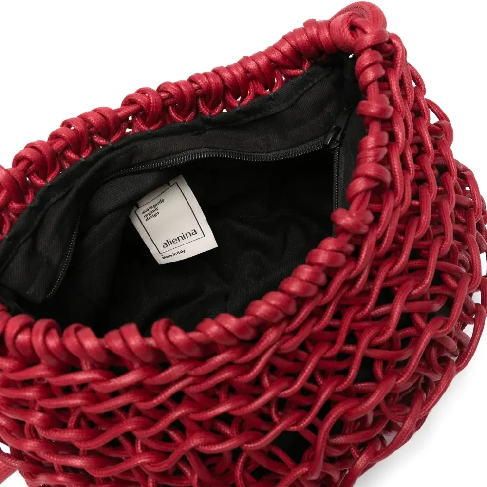 Плетеная сумка на плечо Cecilia Плетеная сумка на плечо Cecilia