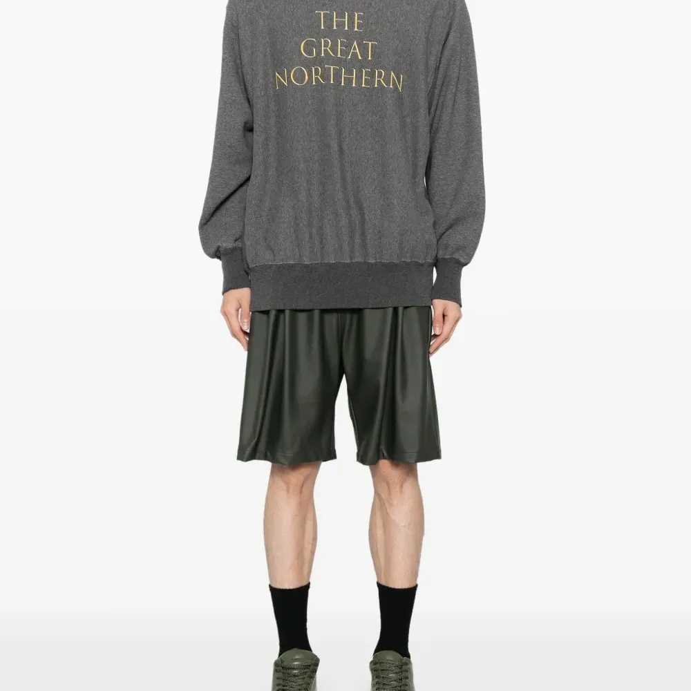 Толстовка с графичным принтом