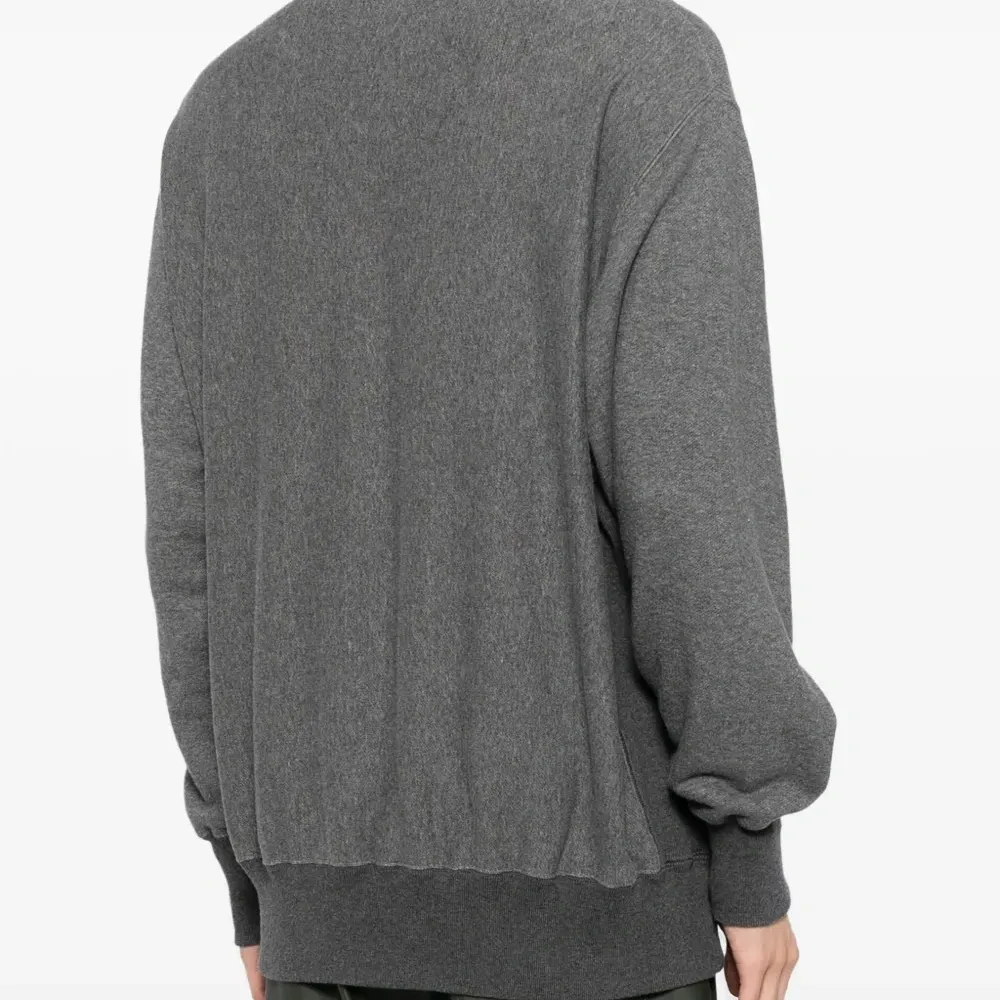 Толстовка с графичным принтом