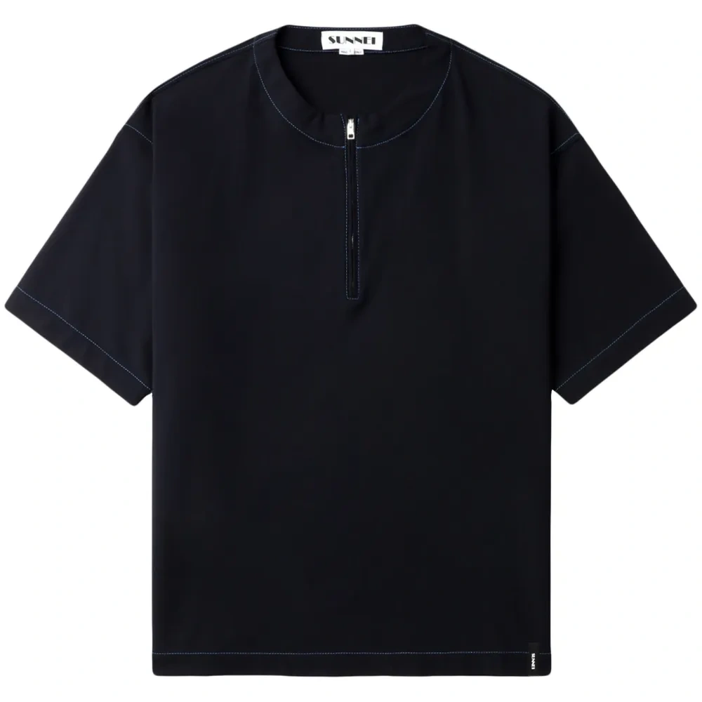 Футболка с нашивкой-логотипом