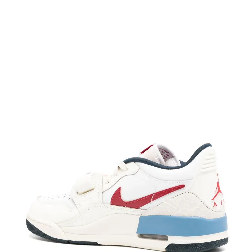 Кроссовки Air Jordan Legacy 312