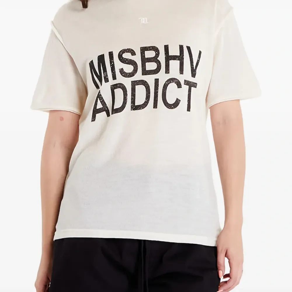 футболка с логотипом футболка с логотипом