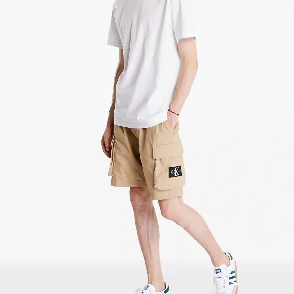 Футболка Euphoric Monologo Футболка Euphoric Monologo