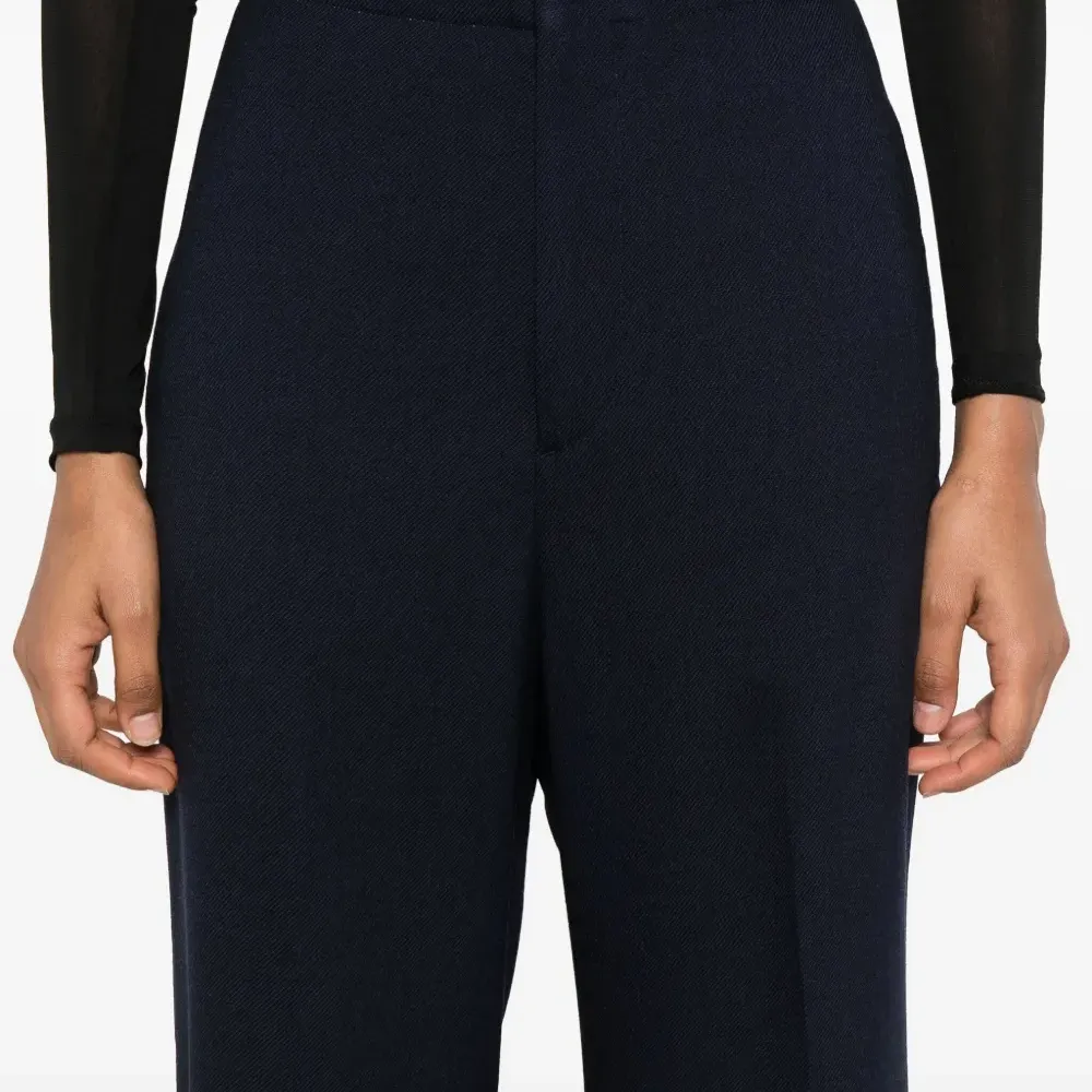 Брюки широкого кроя