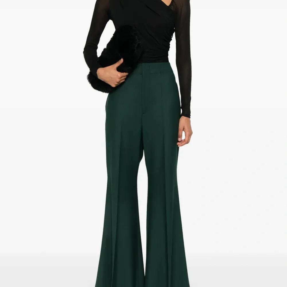 Брюки широкого кроя