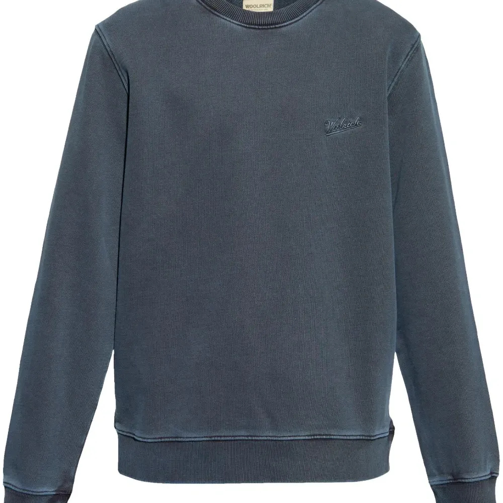 Толстовка с вышитым логотипом