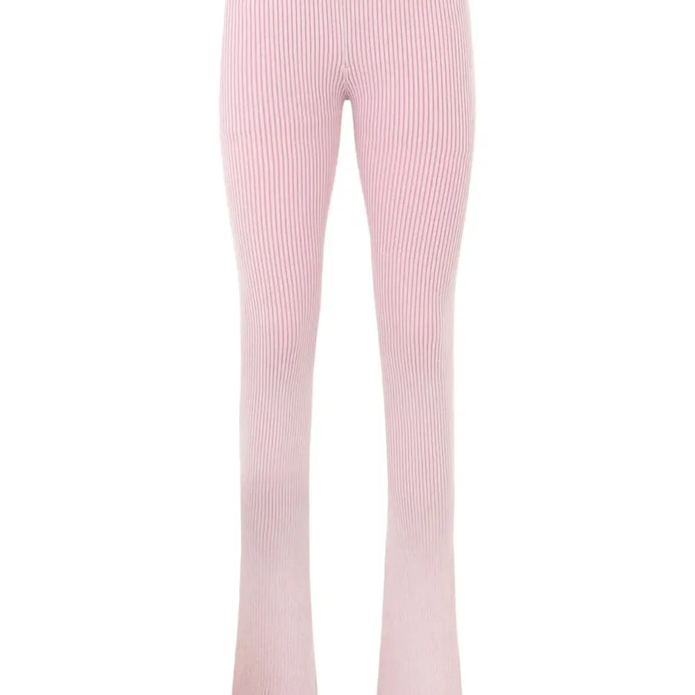 Расклешенные брюки в рубчик