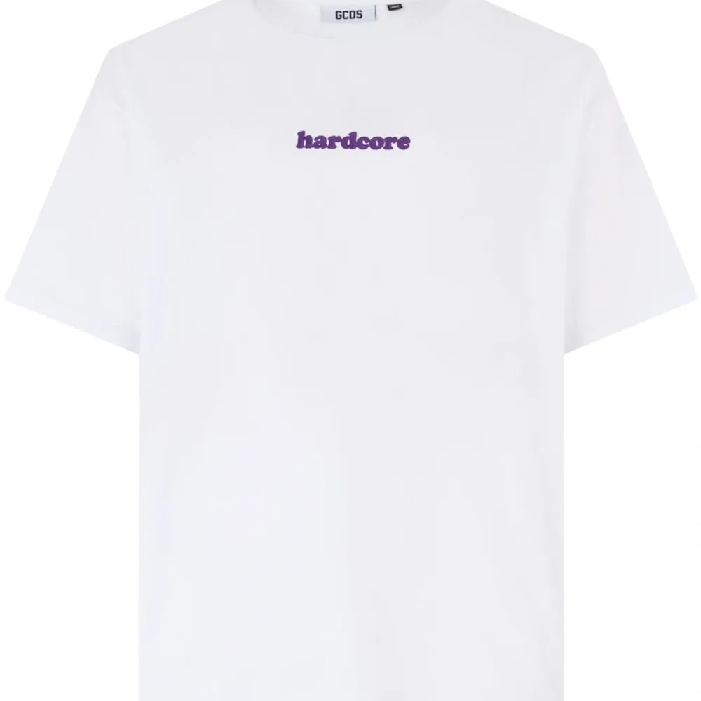 Футболка с вышитым логотипом