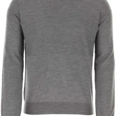 Свитер из вирджинской шерсти Свитер из вирджинской шерсти