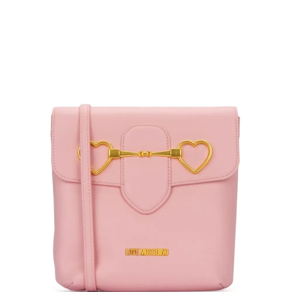 Сумка на плечо с пряжкой в форме сердца