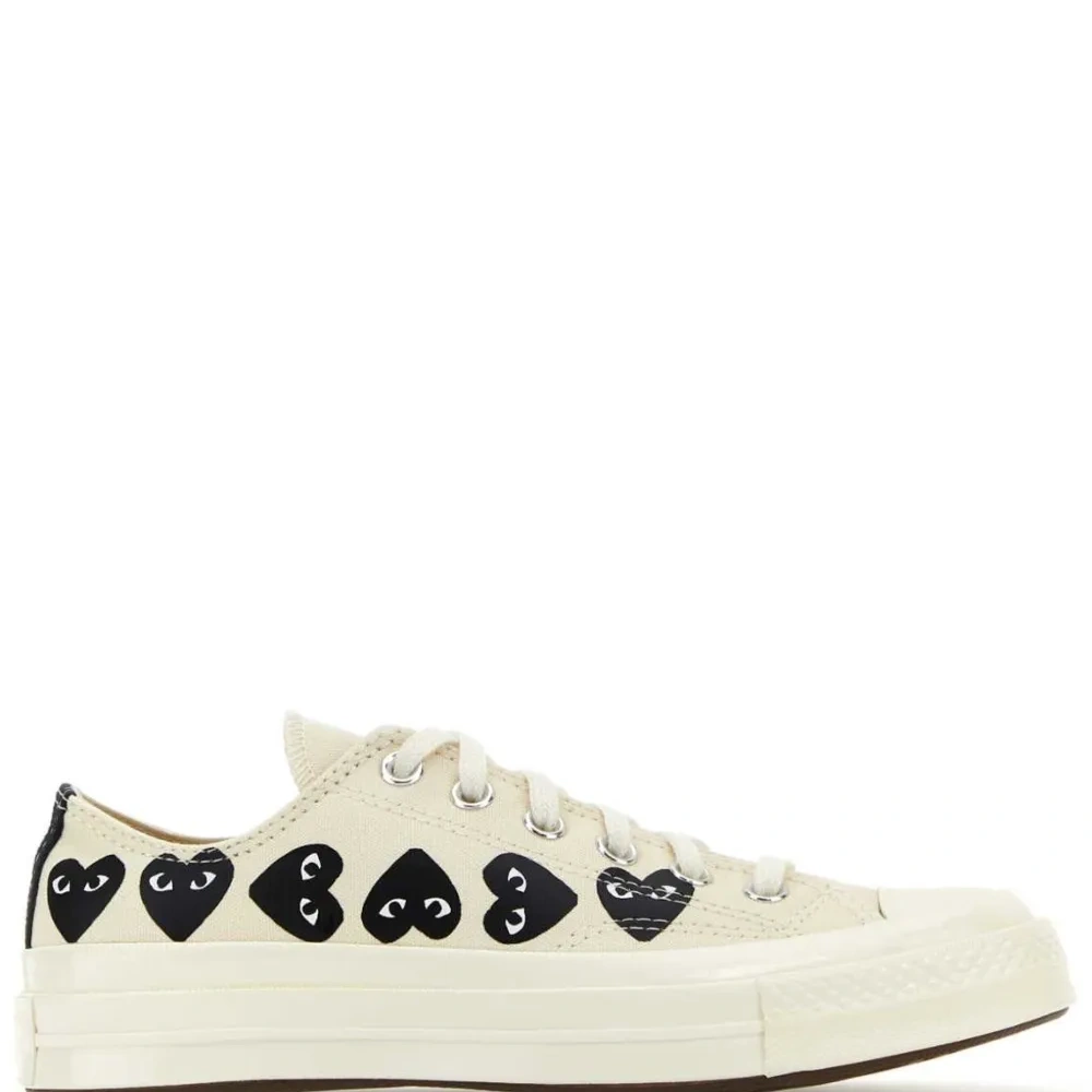 Кроссовки Play из коллаборации с Converse