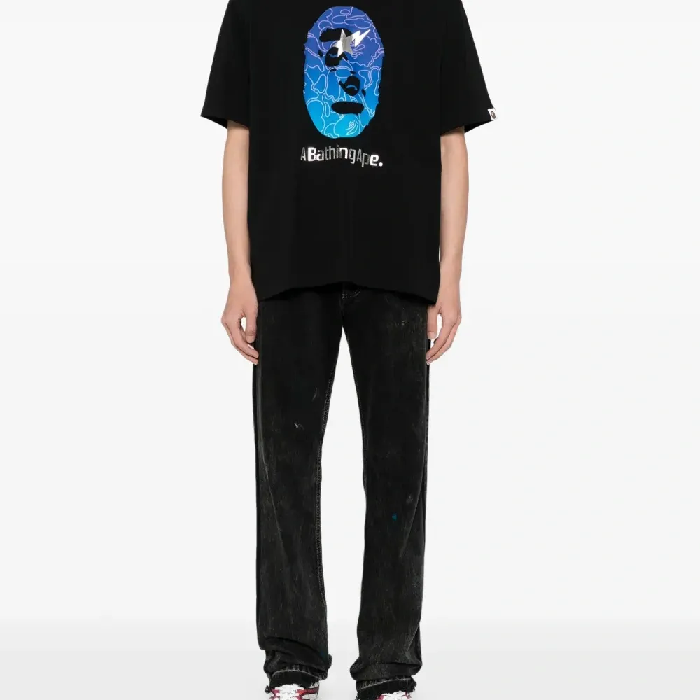 Футболка с логотипом