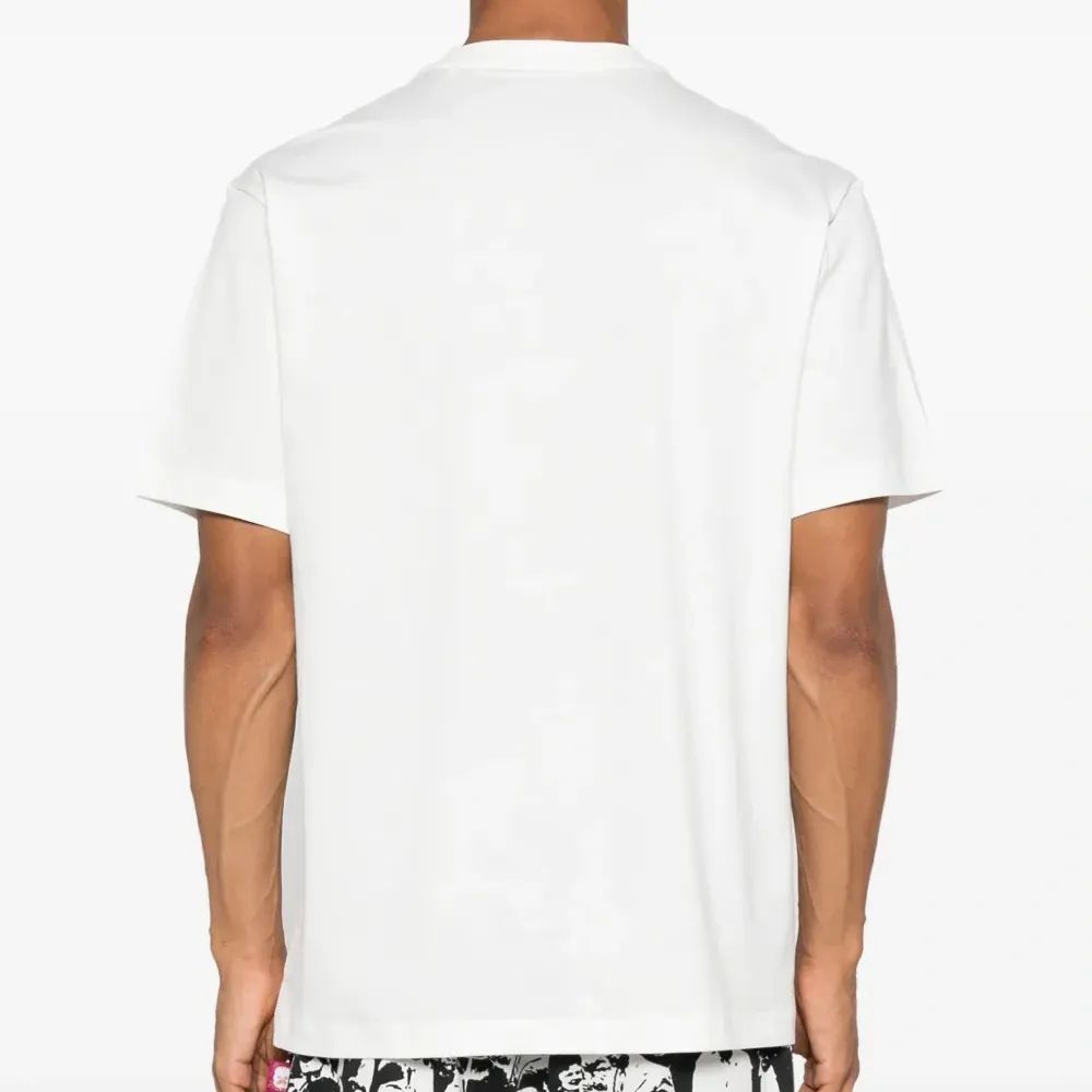 Футболка с логотипом