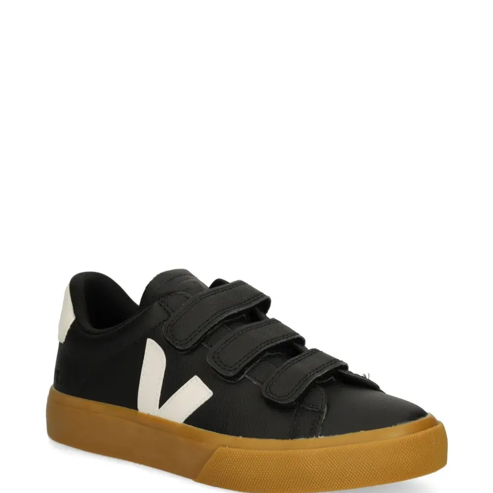 Кроссовки Recife