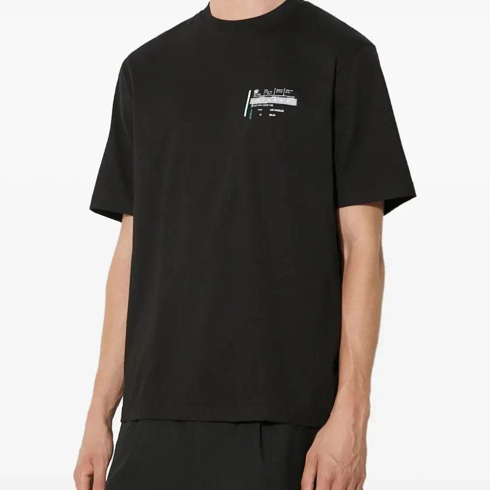 Футболка с графичным принтом Футболка с графичным принтом