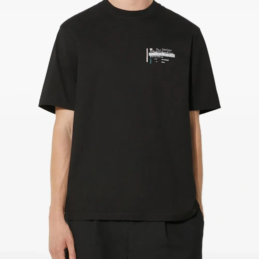 Футболка с графичным принтом Футболка с графичным принтом