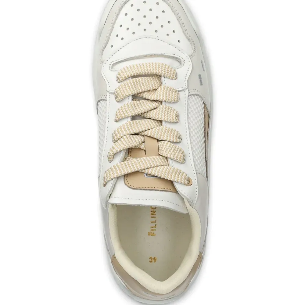 Кроссовки с перфорацией