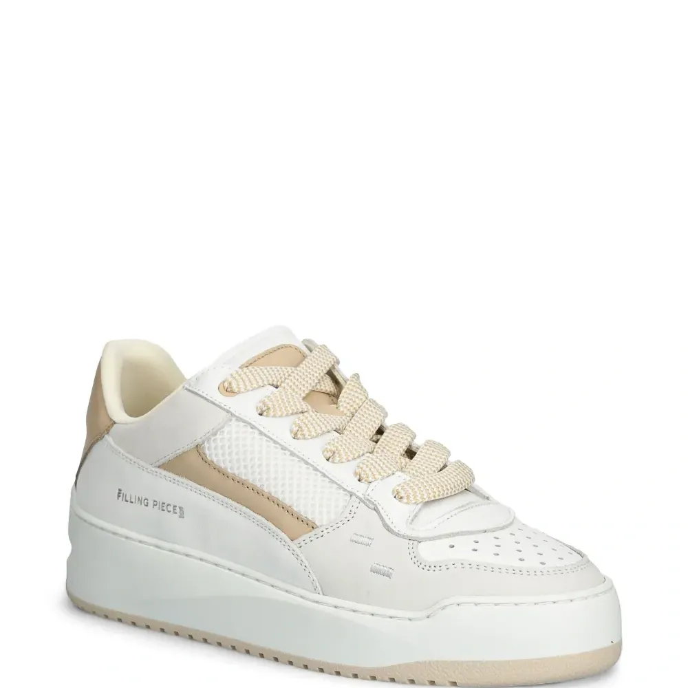 Кроссовки с перфорацией