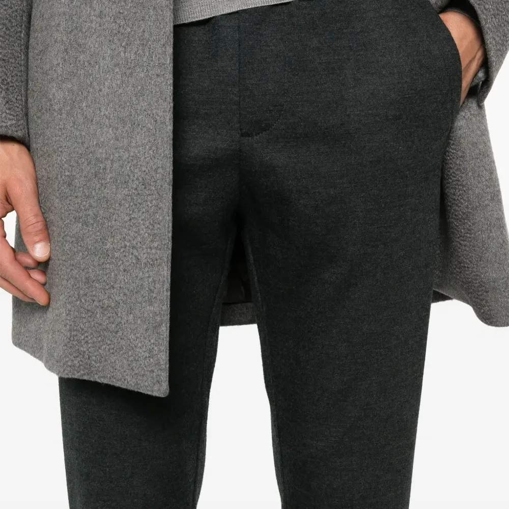 Зауженные спортивные брюки