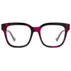 Очки в квадратной оправе