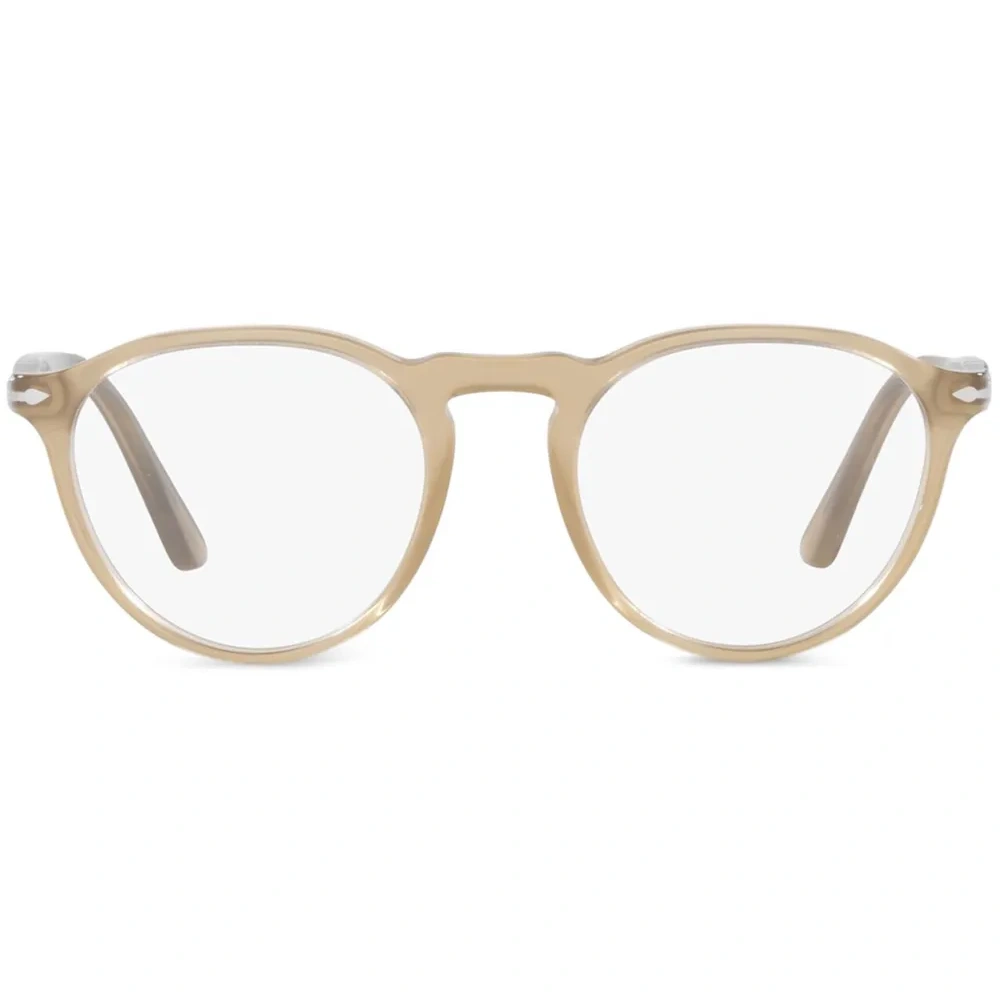 Очки в круглой оправе