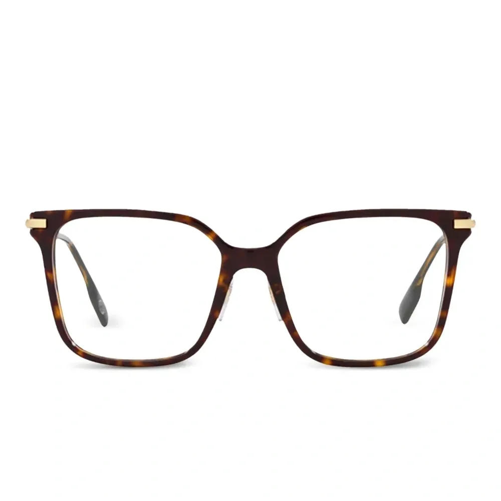 Очки в квадратной оправе