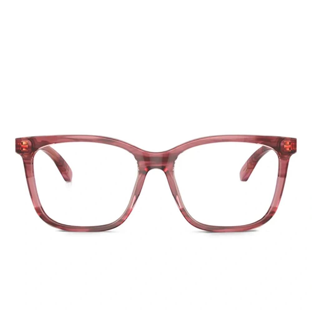 Очки в прямоугольной оправе