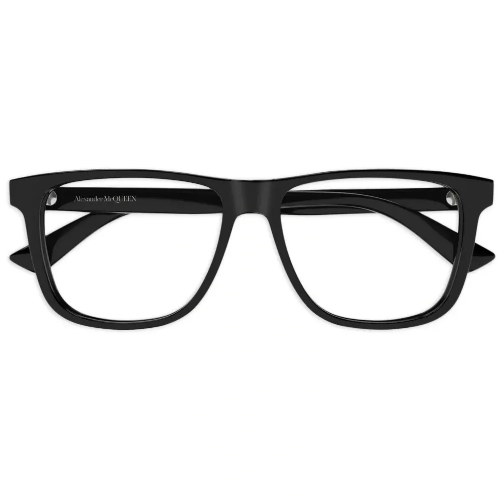 Очки в прямоугольной оправе