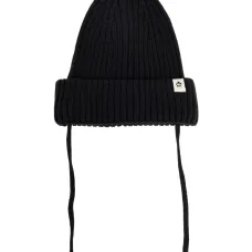 Шапка бини с нашивкой-логотипом Шапка бини с нашивкой-логотипом