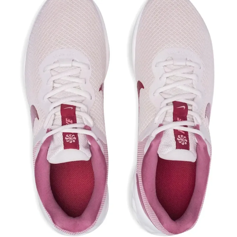 кроссовки Revolution 6 Next Nature Pink