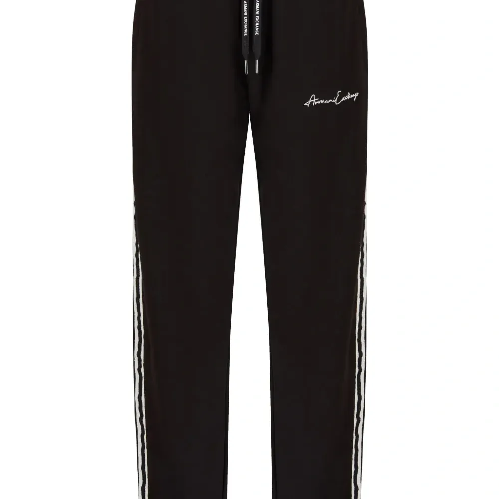 Спортивные брюки с вышитым логотипом