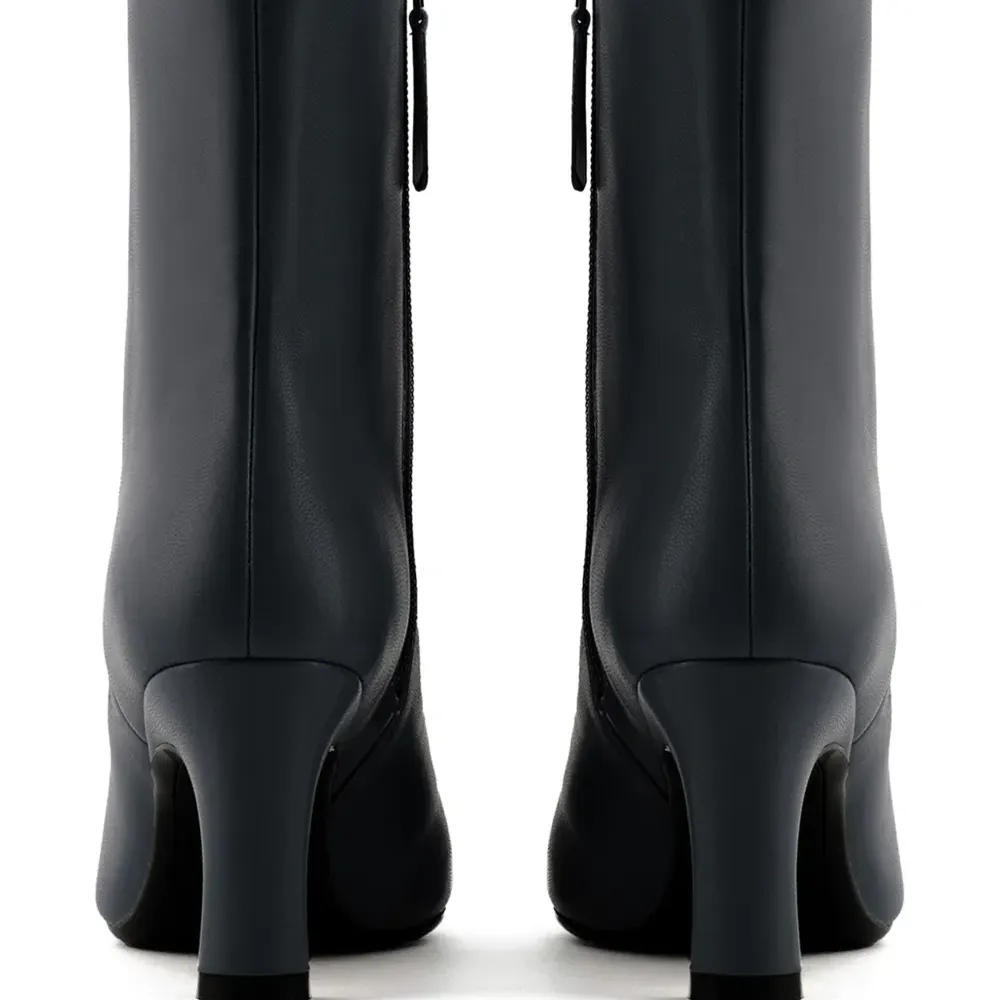 Ботинки с логотипом